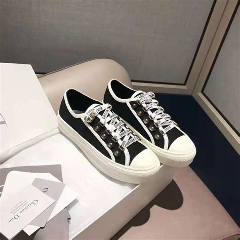 christian dior walk'n'dior sneaker